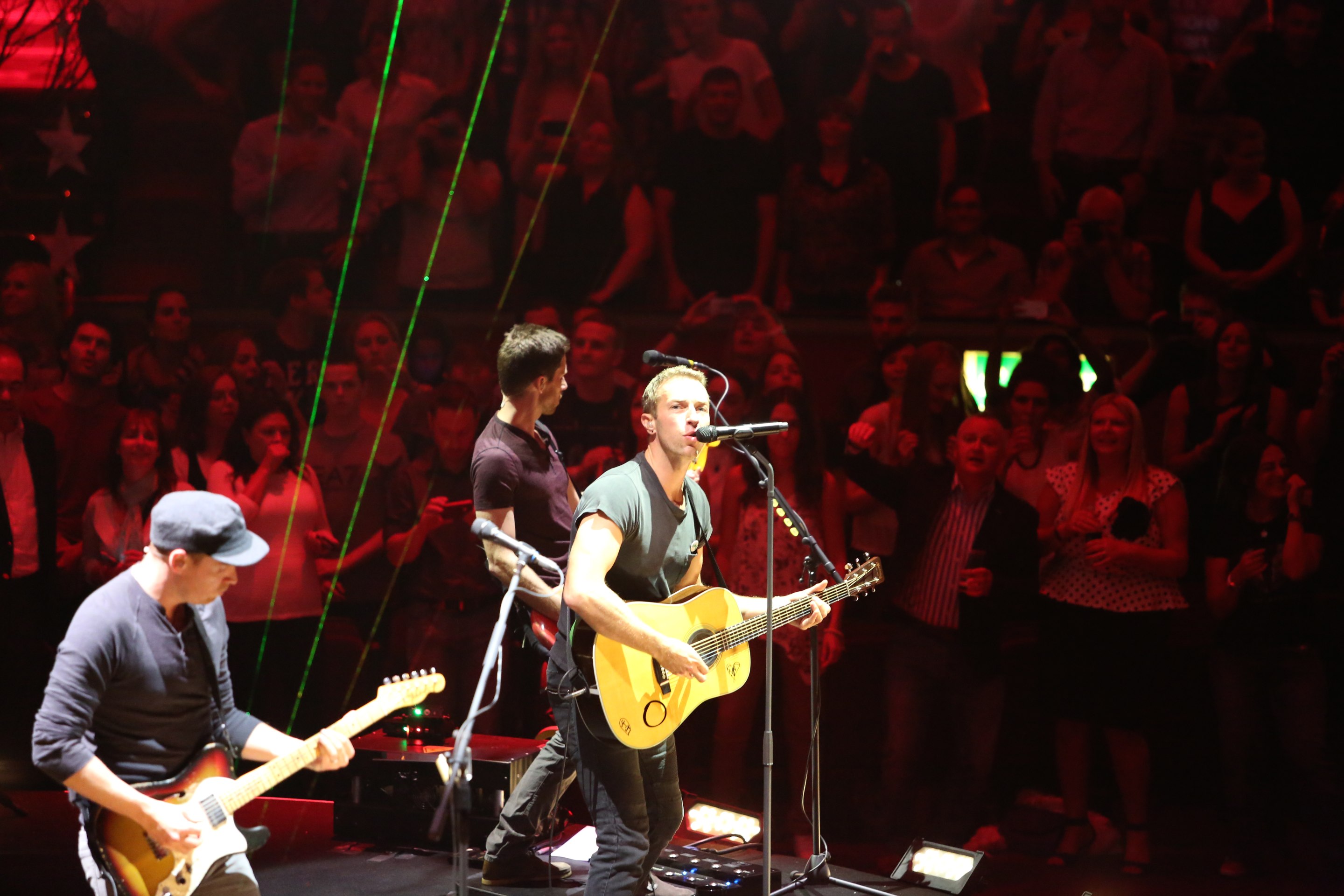 Ai Media servers Power Ethereal Visuals for Coldplay's 'stand-out' Royal Albert Hall show