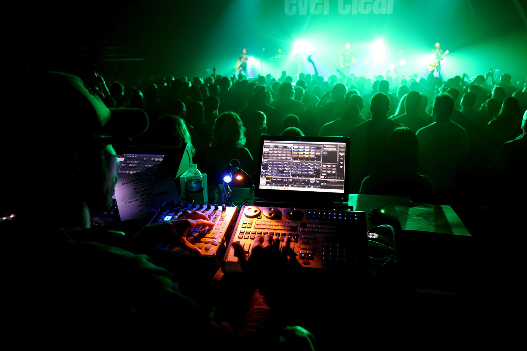 Avolites Gets Shaggy on Summerland Tour